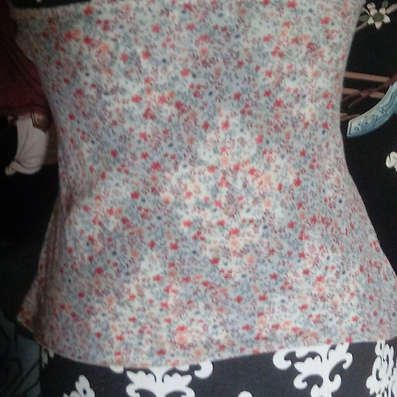 Charlotte Russe Halter Top - Picture 3 of 6